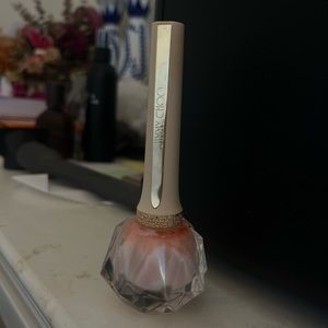 JIMMY CHOO PINK NAIL POLISH